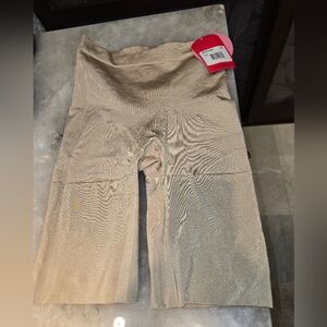 Spanx mid thigh bodysuit with tags